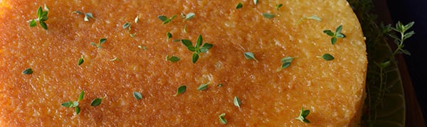 Ricotta-Cake-with-honey-lemon-thyme-glaze_texture-and-glaze