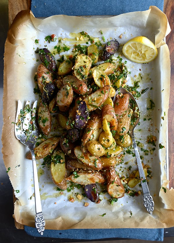 Roasted-fingerlings-potatoes-with-garlic-herbs-&almonds_serve-warm