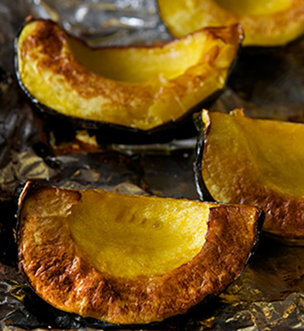 Acorn-squash-warm-salad_roasted-acorn