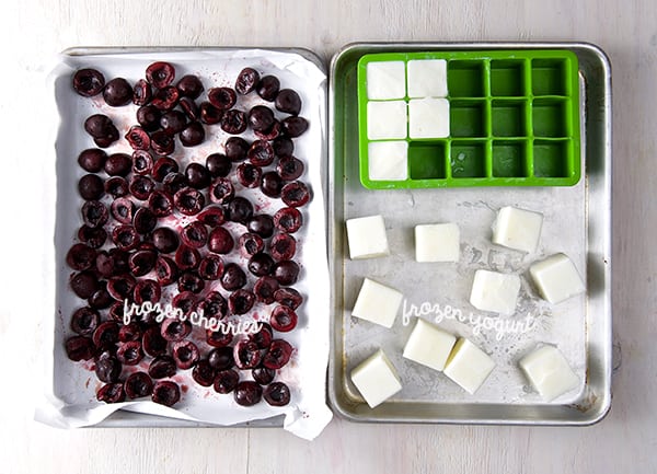 Double-Cherry-frozen-yogurt_frozen-yogurtcubes