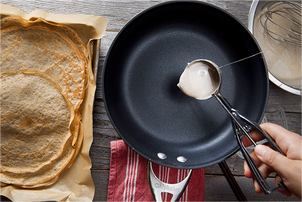 Apple-Buckwheat-Crepe_How-to-make-crepes_Yes,-more-please!