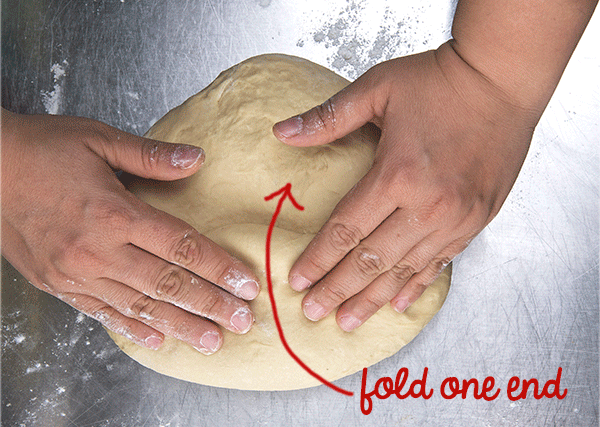Apple-Cinnamon-Rolls_How-to-knead-the-dough
