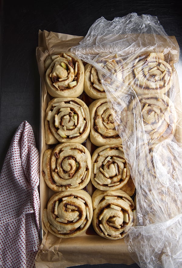 Apple-Cinnamon-Rolls_REady-to-Bake!