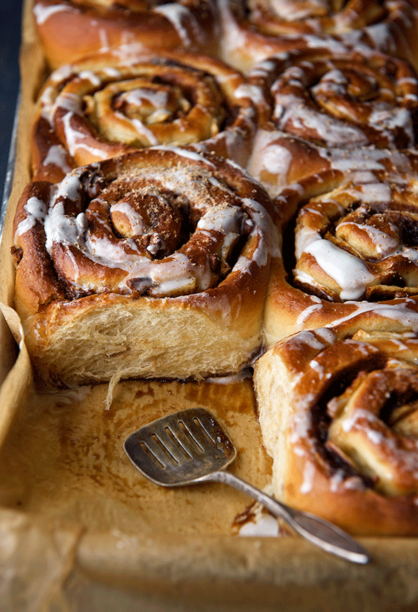 Maximus_Apple-Cinnamon-Rolls_Yes,-more-please!