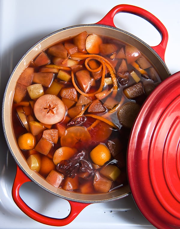 Ponche-de-Frutas-Warm-Fruit-Punch-this-is-what-it-looks-like-when-ready-to-serve