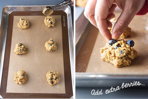 Oatmeal-Bluberry-Lemon-Breakfast-Cookies-_add-extra-berries