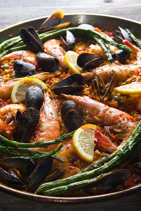 Grilled-Sea-food-Paella-Valenciana_ole!_Yes,-more-please!