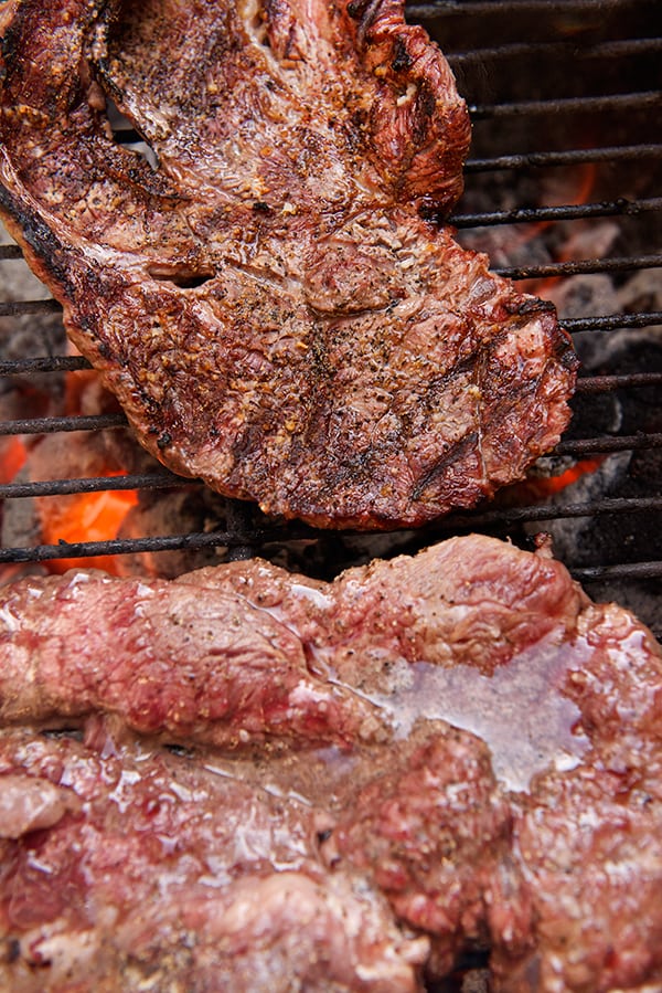 Carne-asada-Chuck-steak_on-the-grill_Yes,-more-please!