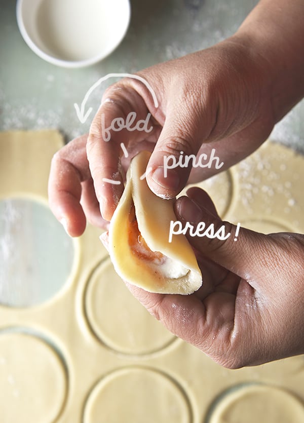 Peaches-and-Cream-Empanadas_how-to-fold-an-empanada