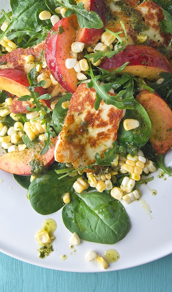 Peach-Sweet-Corn-and-Halloumi-Salad-with-Lemon-Basil-Vinaigrette_best-salad-for-summer_Yes,-more-please!