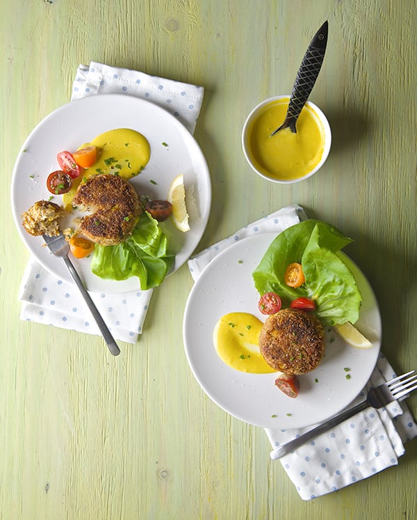 Sweet-Corn-Crab-Cakes-with-Saffron-Aioli_Summer-time-crab-cakes-Yes,-more-please!