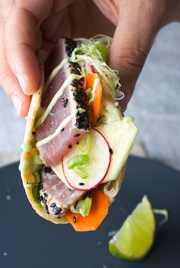 Black-Sesame-Seared-Ahi-Tuna-Tacos_Foodie-Taco