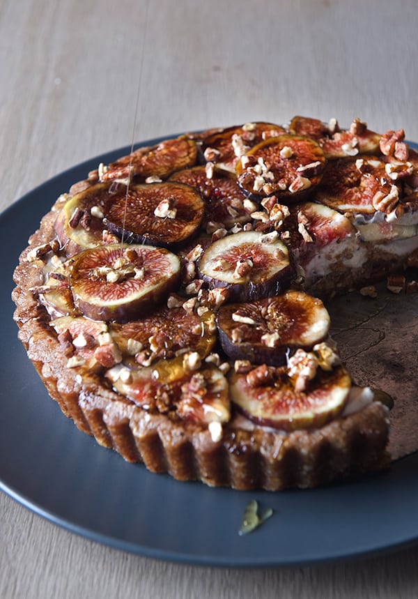 Summer-Fig-Tart_Fresh-figs,-Kefir-Cheese,-Dates,-Pecans-Gluten-free-crust,-free-bake-tart_