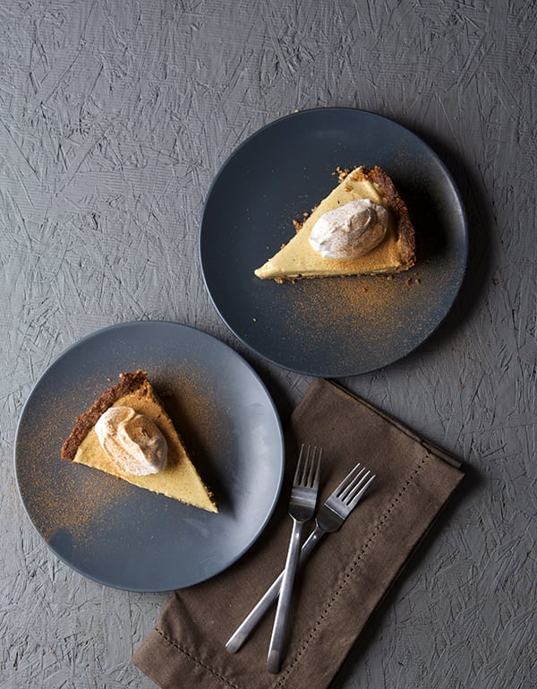 Pumpkin-Cream-Cheese-Pie-with-Pecan-Crust_Thanks-giving-Fall-Pies