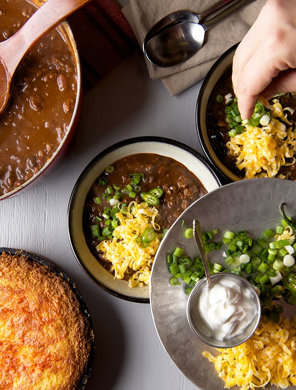 Yankee-Mex-Bison-Chili_and-toppings